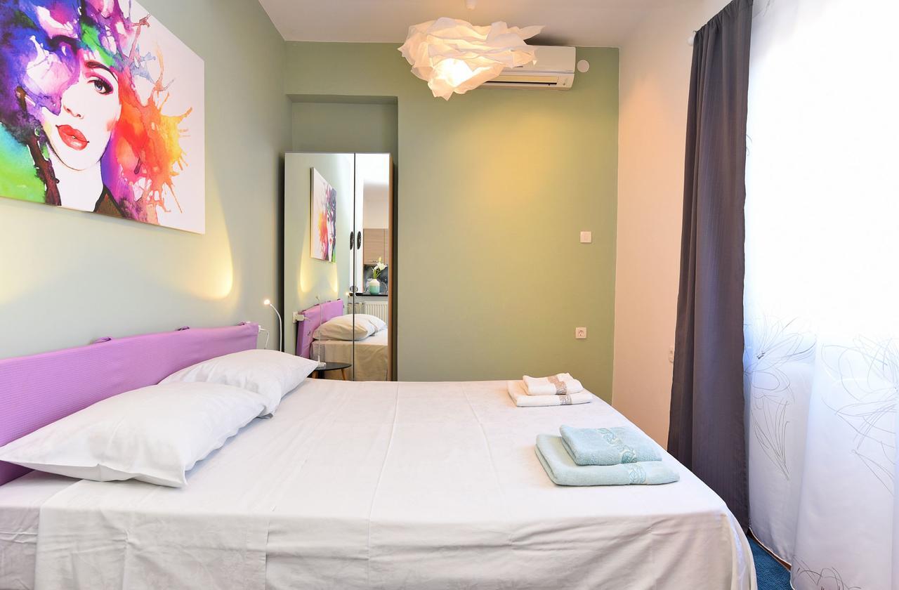 Manola 1550 Apartman